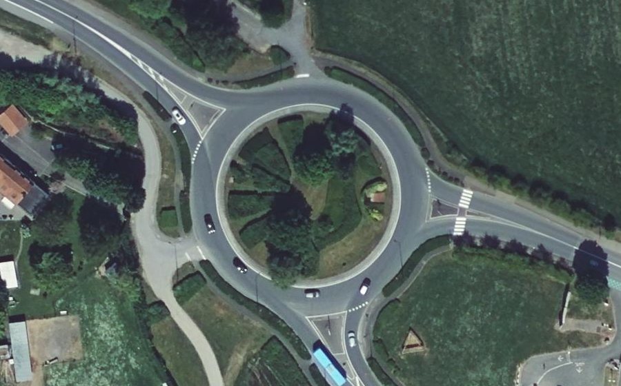 Vue aérienne du Rond-Point d'Avelin vers Seclin