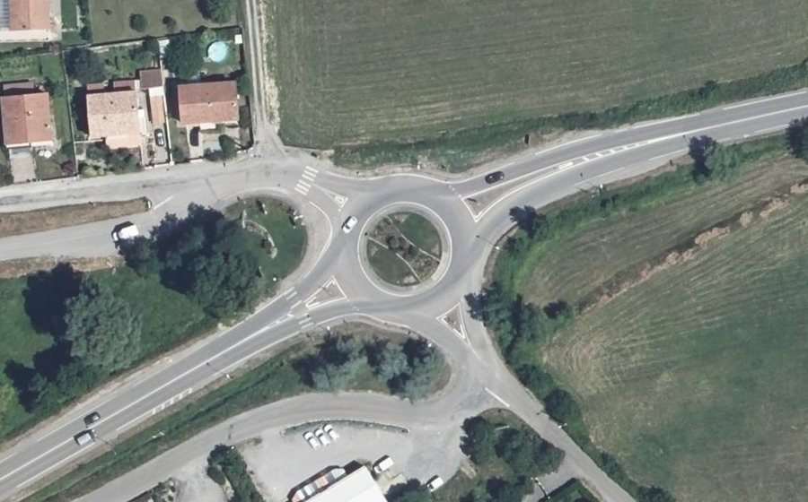 Vue aérienne du Rond-Point du 8 Mai 1945
