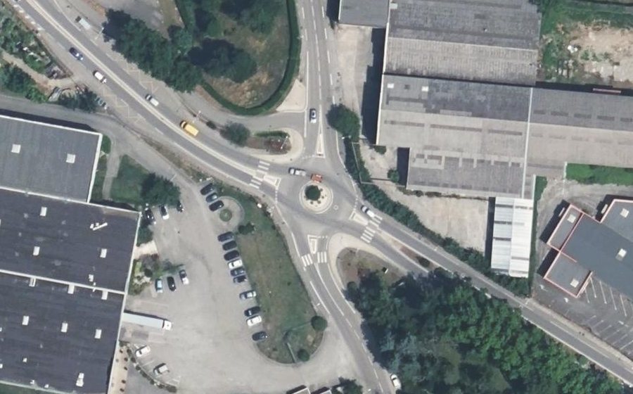 Vue aérienne du Rond-point anonyme n°23350100