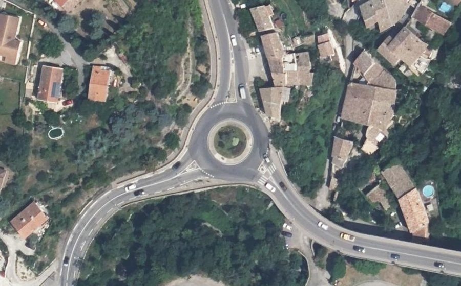 Vue aérienne du Rond-point anonyme n°23350105