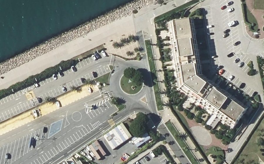 Vue aérienne du Rond-Point de la Marine