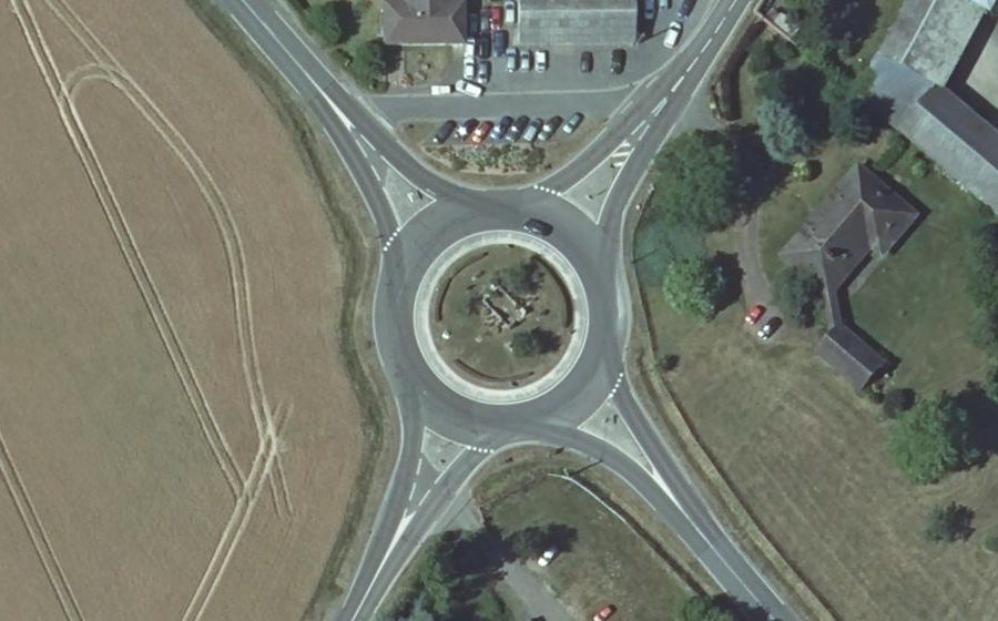 Vue aérienne du Rond-point anonyme n°23447335