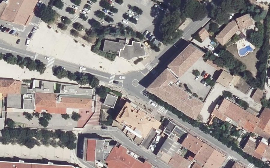 Vue aérienne du Rond-point anonyme n°23463008