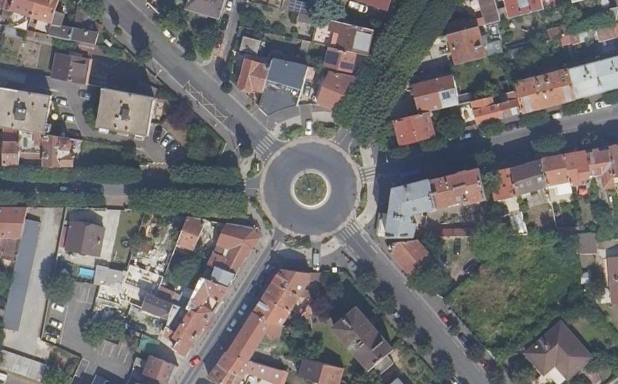 Vue aérienne du Rond-Point du 11 Novembre 1918