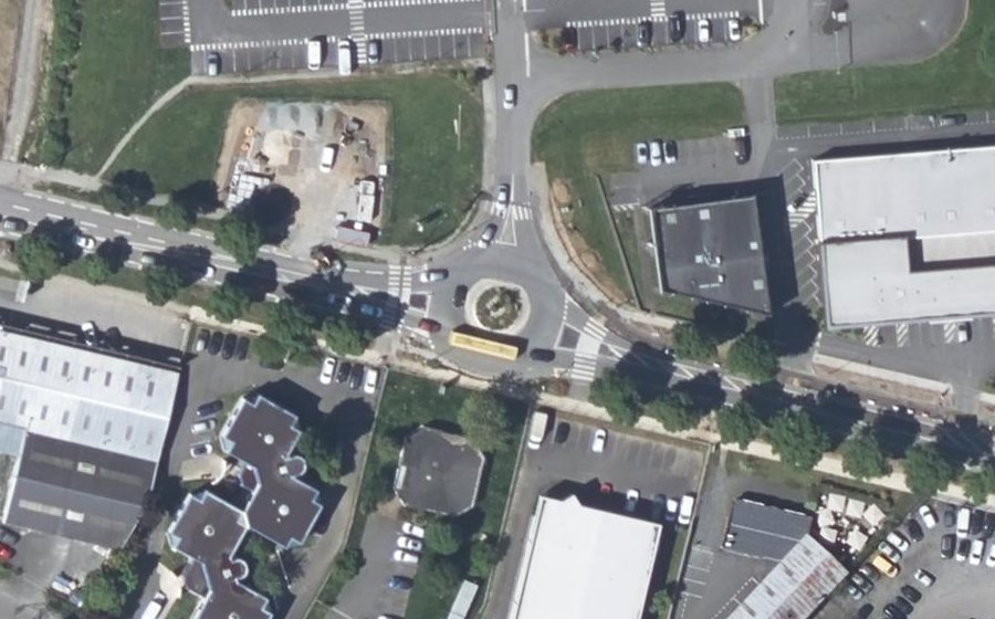 Vue aérienne du Rond-point anonyme n°235002567