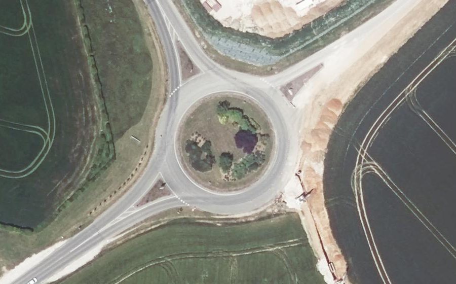 Vue aérienne du Rond-point anonyme n°23515162