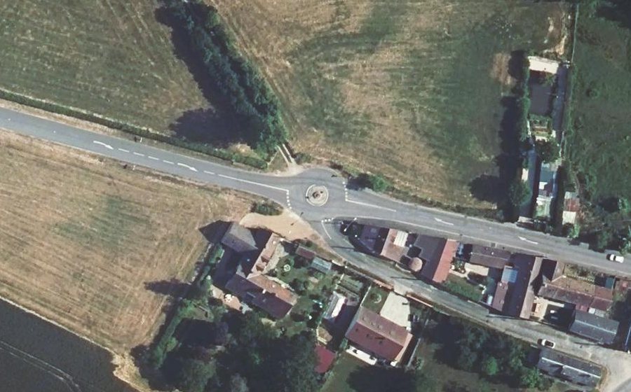 Vue aérienne du Rond-point anonyme n°23515889