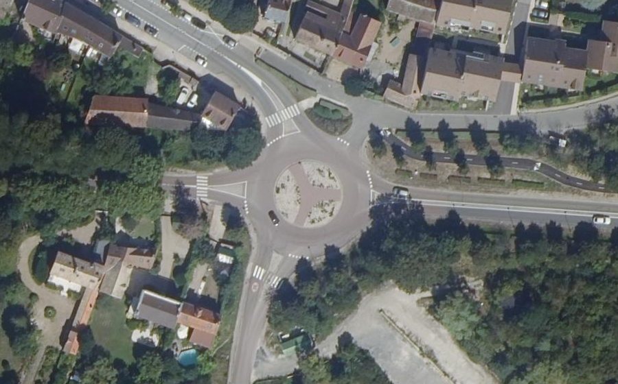 Vue aérienne du Rond-point anonyme n°23562019