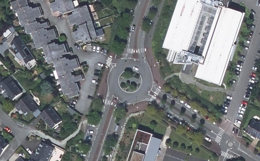 Vue aérienne du Rond-point anonyme n°23571076