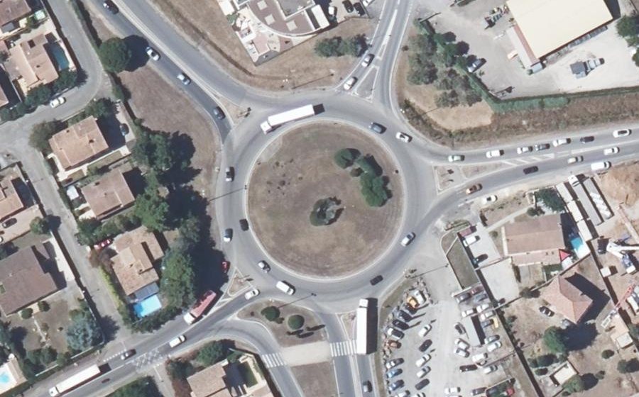 Vue aérienne du Rond-point anonyme n°23598109