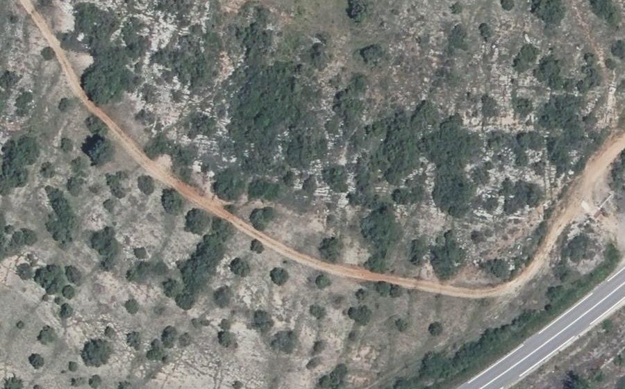 Vue aérienne du Rond-point anonyme n°236250065