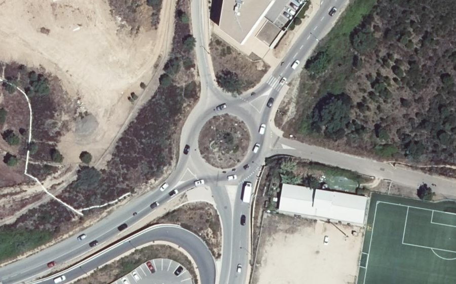 Vue aérienne du Rond-point anonyme n°23635692