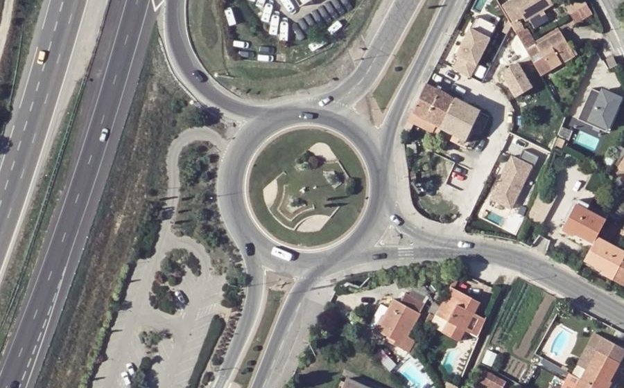 Vue aérienne du Rond-Point Henri Verneuil