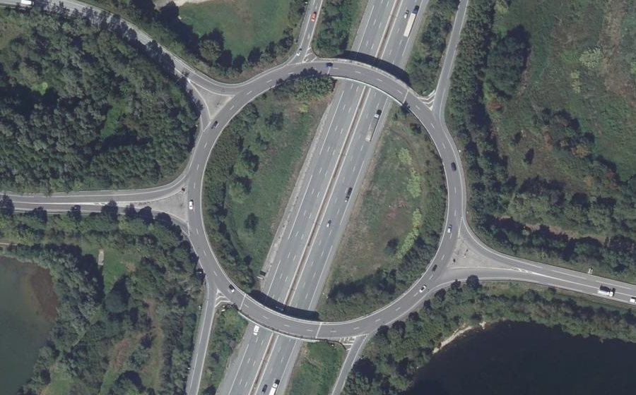 Vue aérienne du Rond-point anonyme n°23753457