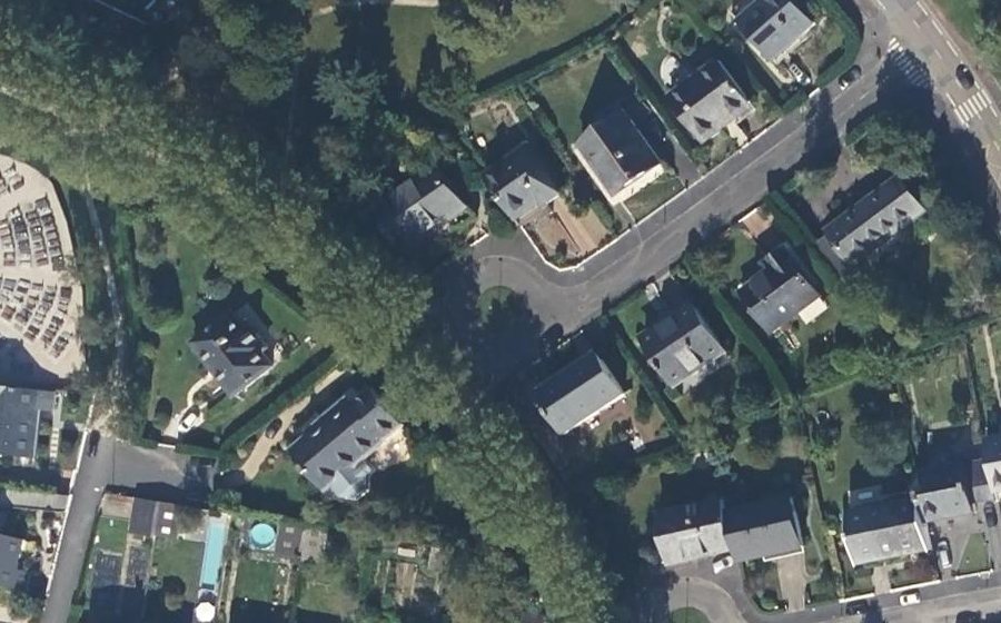 Vue aérienne du Rond-point anonyme n°23754344
