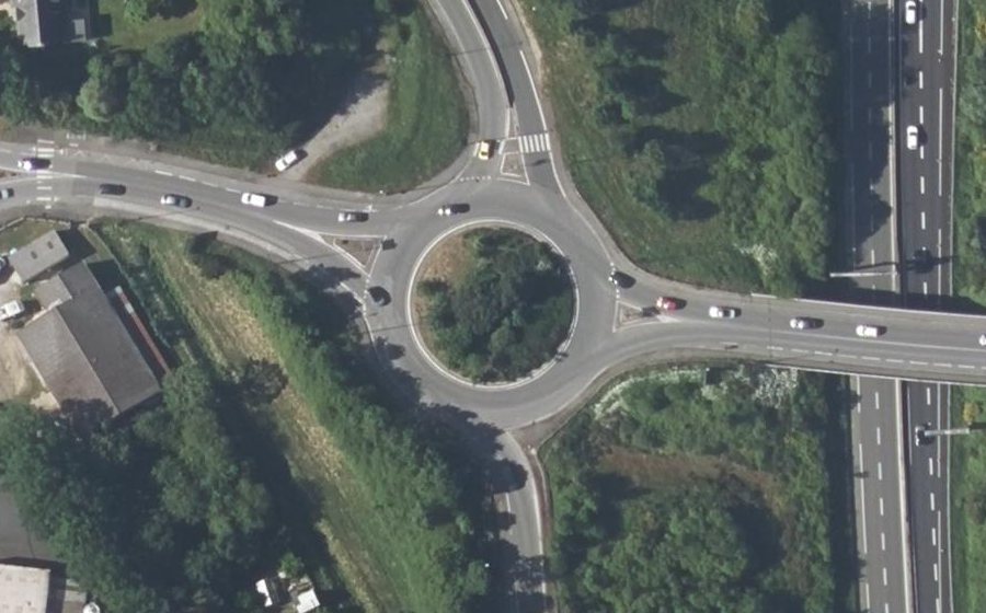 Vue aérienne du Rond-point anonyme n°23757230
