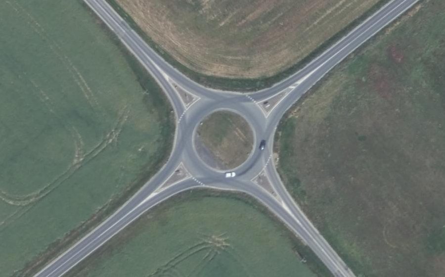 Vue aérienne du Rond-point anonyme n°23825550
