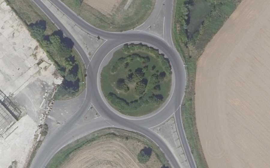 Vue aérienne du Rond-point anonyme n°23887267