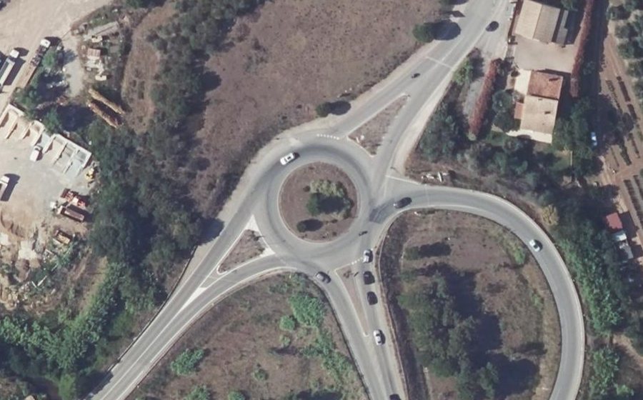 Vue aérienne du Rond-point anonyme n°23977207