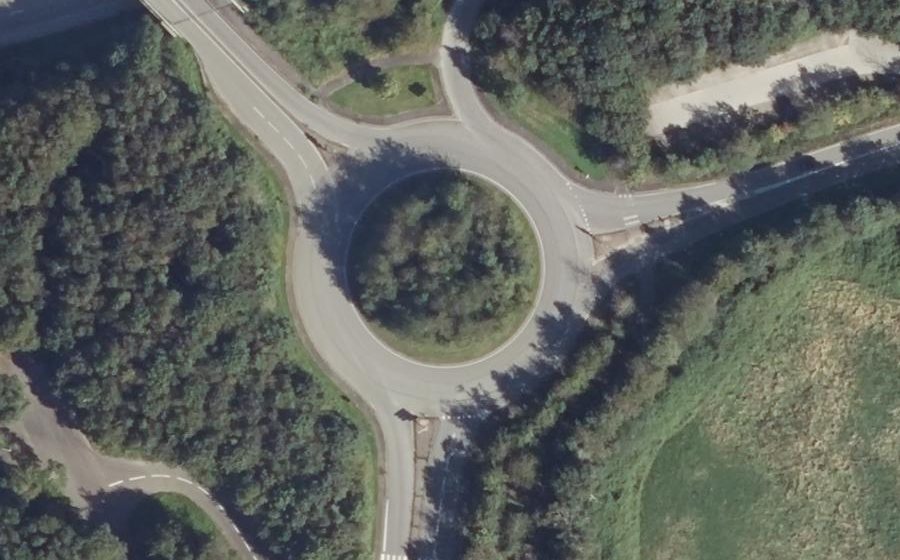 Vue aérienne du Rond-point anonyme n°24001489