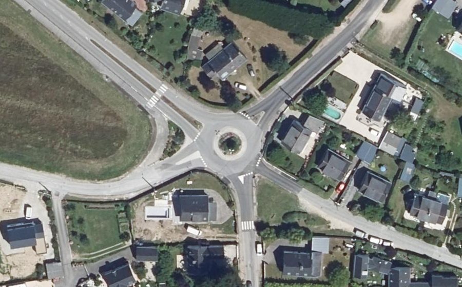 Vue aérienne du Rond-point anonyme n°24019004