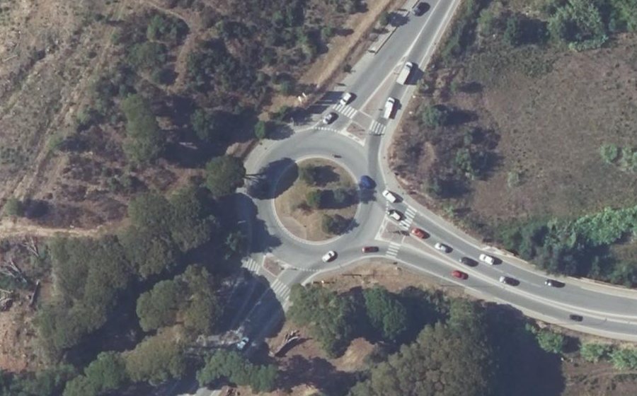 Vue aérienne du Rond-point anonyme n°24074027