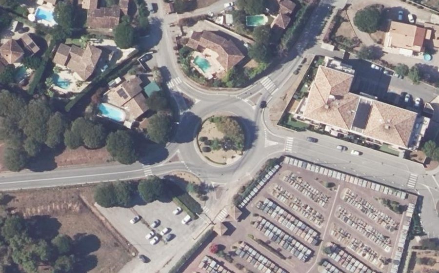 Vue aérienne du Rond-Point des Médailles Militaires
