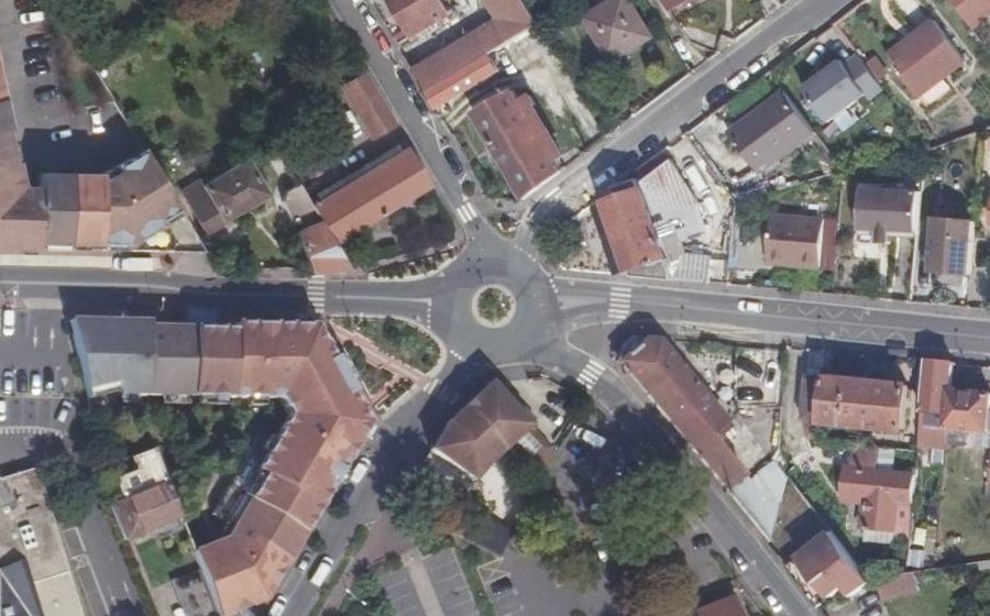 Vue aérienne du Place Eugène Colleau