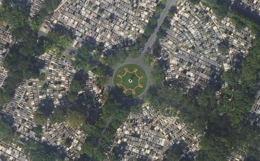 Vue aérienne du Rond-point anonyme n°24337185