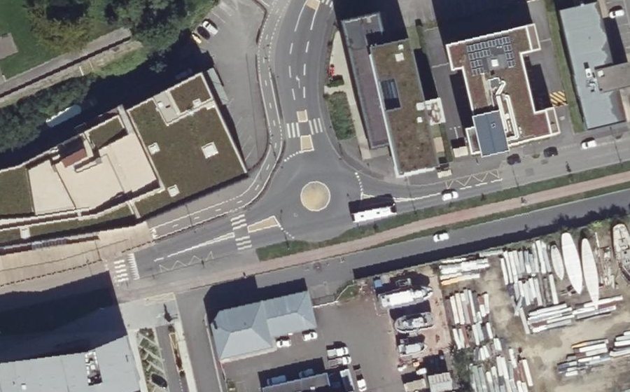 Vue aérienne du Rond-Point Sergeant Pepper