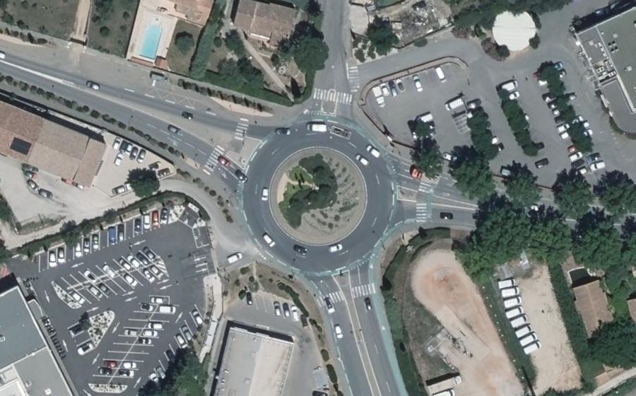 Vue aérienne du rond-point de la Pierre Plantée