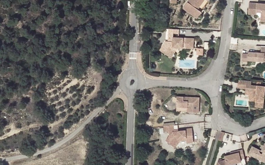 Vue aérienne du Rond-point anonyme n°24500139