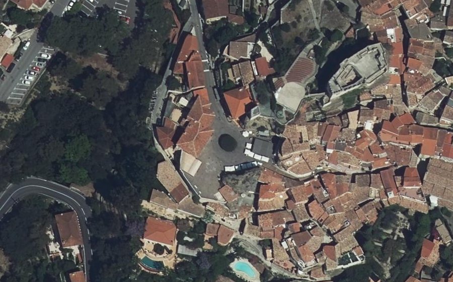 Vue aérienne du Place des Deux Frères