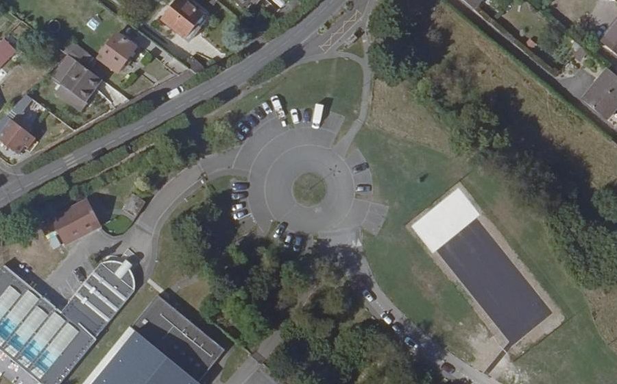 Vue aérienne du Rond-point anonyme n°24713712