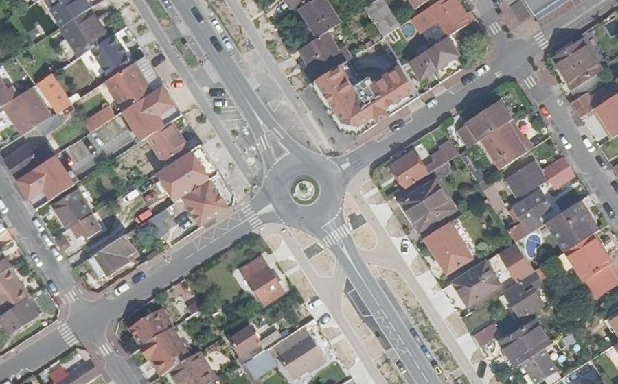 Vue aérienne du Place de l'Appel du 18 Juin