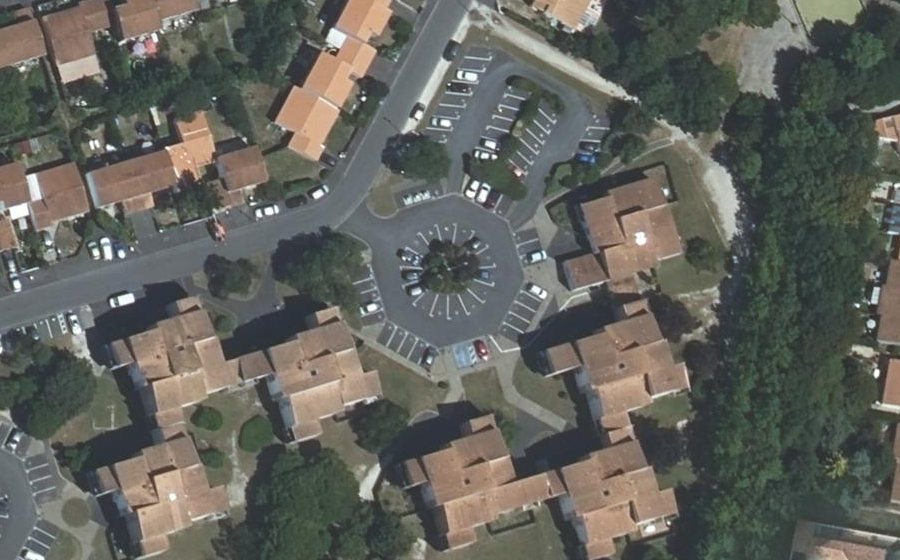 Vue aérienne du Rond-point anonyme n°24842024