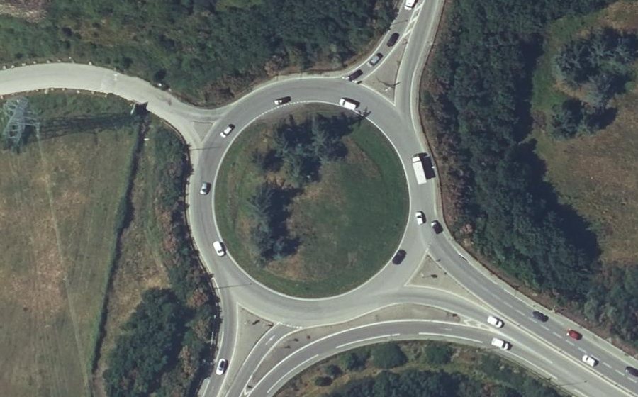 Vue aérienne du Rond-point anonyme n°24848744