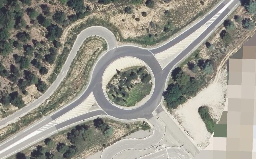 Vue aérienne du Rond-point anonyme n°24942197