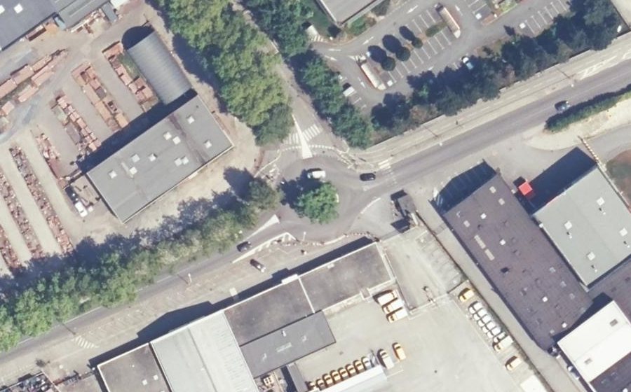 Vue aérienne du Rond-point anonyme n°24973468