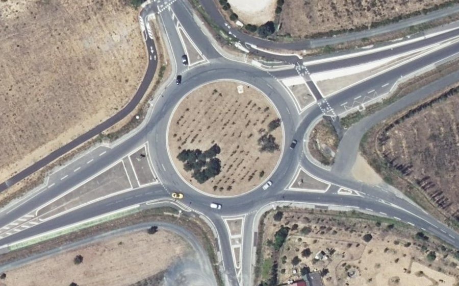 Vue aérienne du Rond-point anonyme n°25003809