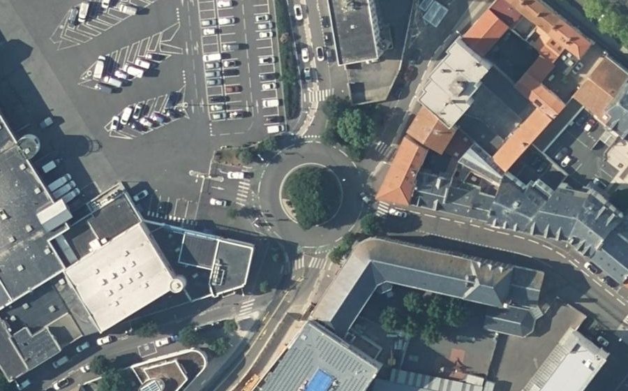 Vue aérienne du Rond-point anonyme n°25004789
