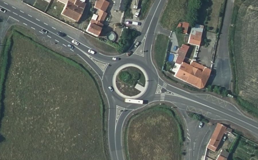 Vue aérienne du Rond-point anonyme n°25004821