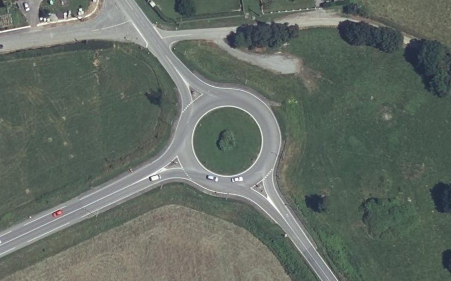 Vue aérienne du Rond-point anonyme n°25024792