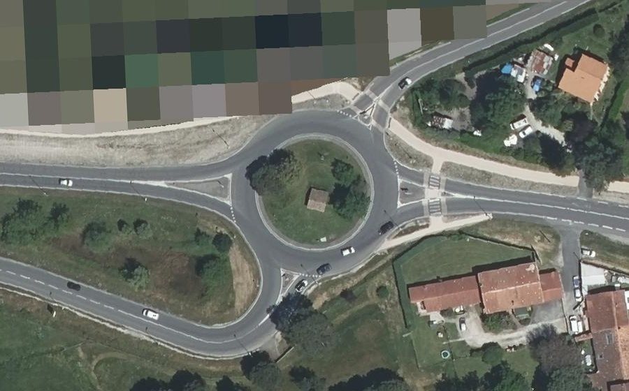 Vue aérienne du Rond-point anonyme n°25029495
