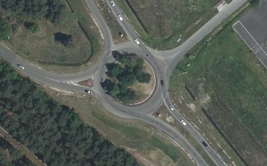 Vue aérienne du Rond-point anonyme n°25029916