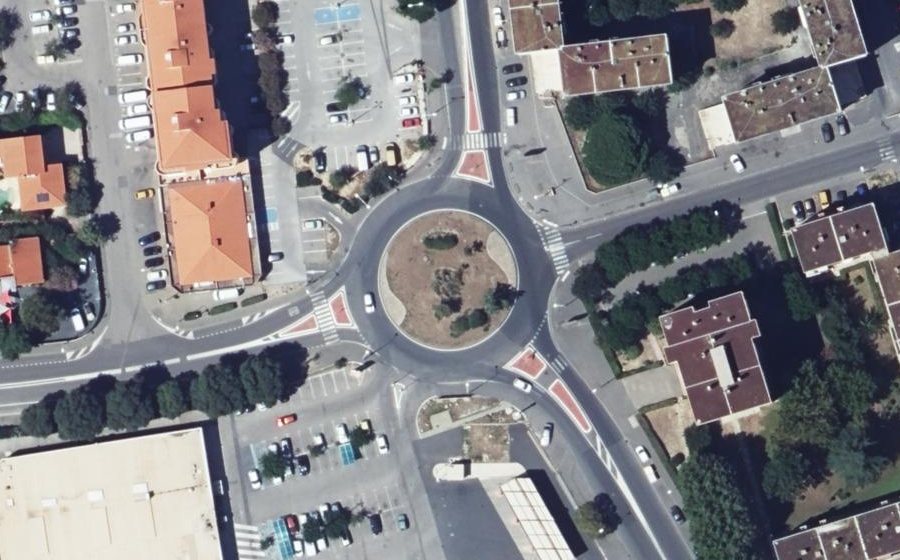 Vue aérienne du Rond-point anonyme n°25059529