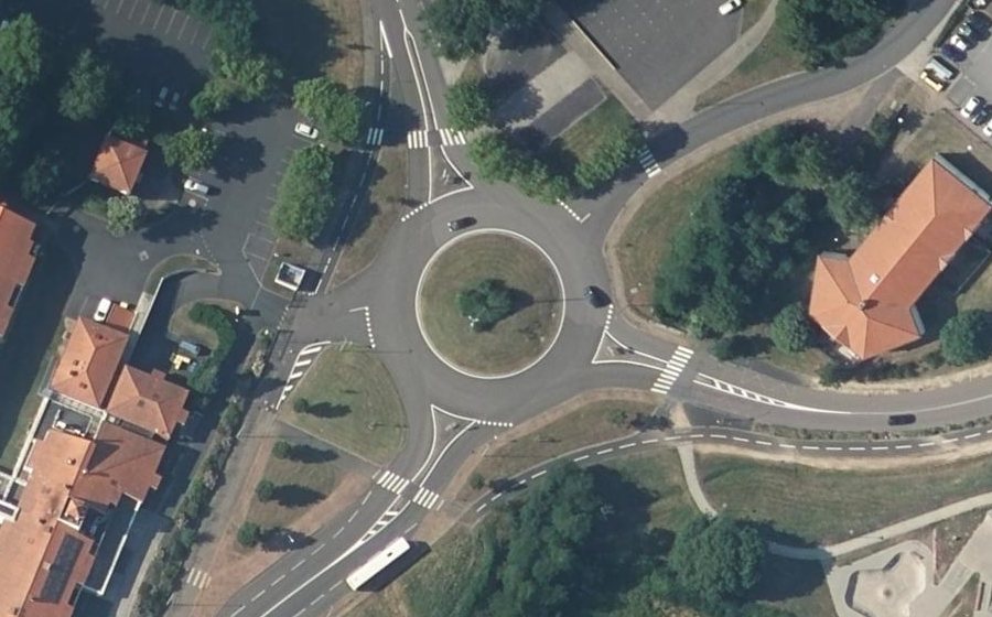 Vue aérienne du Rond-point anonyme n°25123999