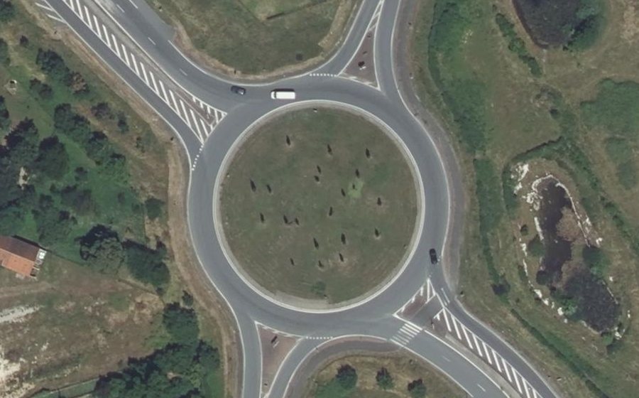 Vue aérienne du Rond-point anonyme n°25151010