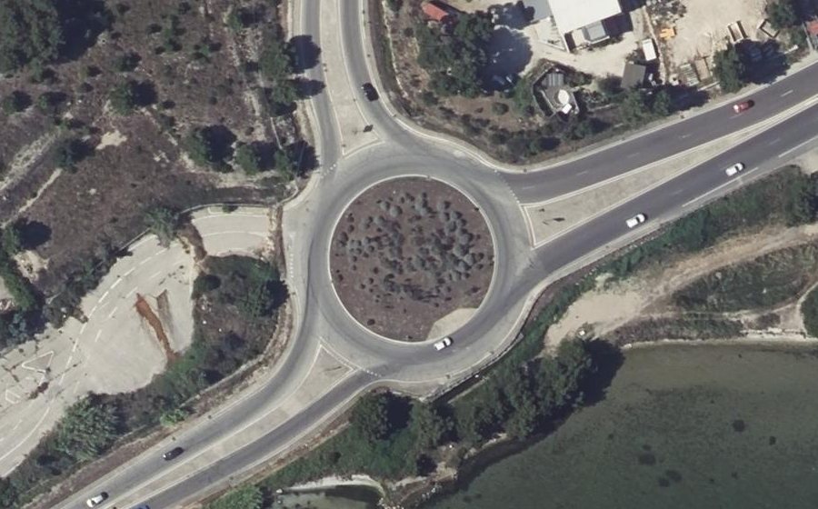 Vue aérienne du Rond-point anonyme n°25277527