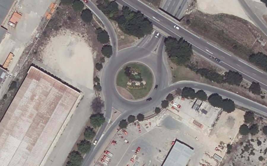 Vue aérienne du Rond-point anonyme n°25300511